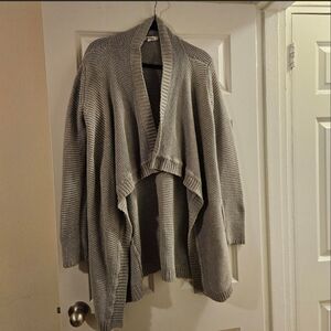 EUC BB Dakota cable knit light gray cardigan, Women's Size S